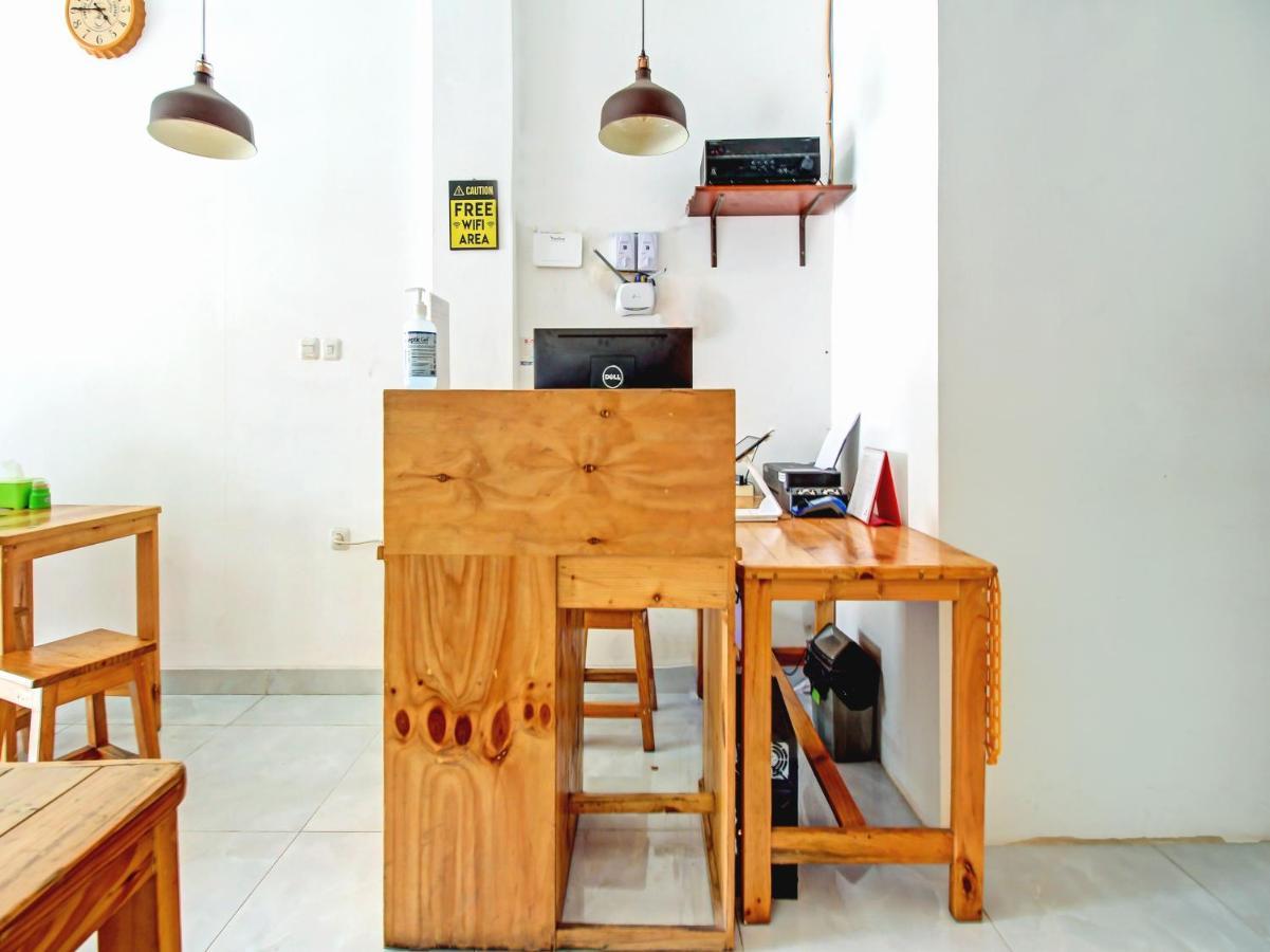Super Oyo 90224 Palembang Residence Exterior foto