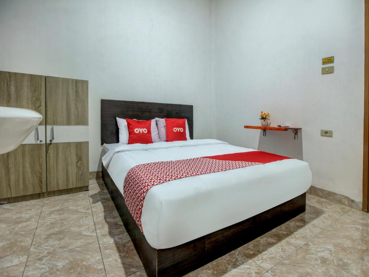 Super Oyo 90224 Palembang Residence Exterior foto