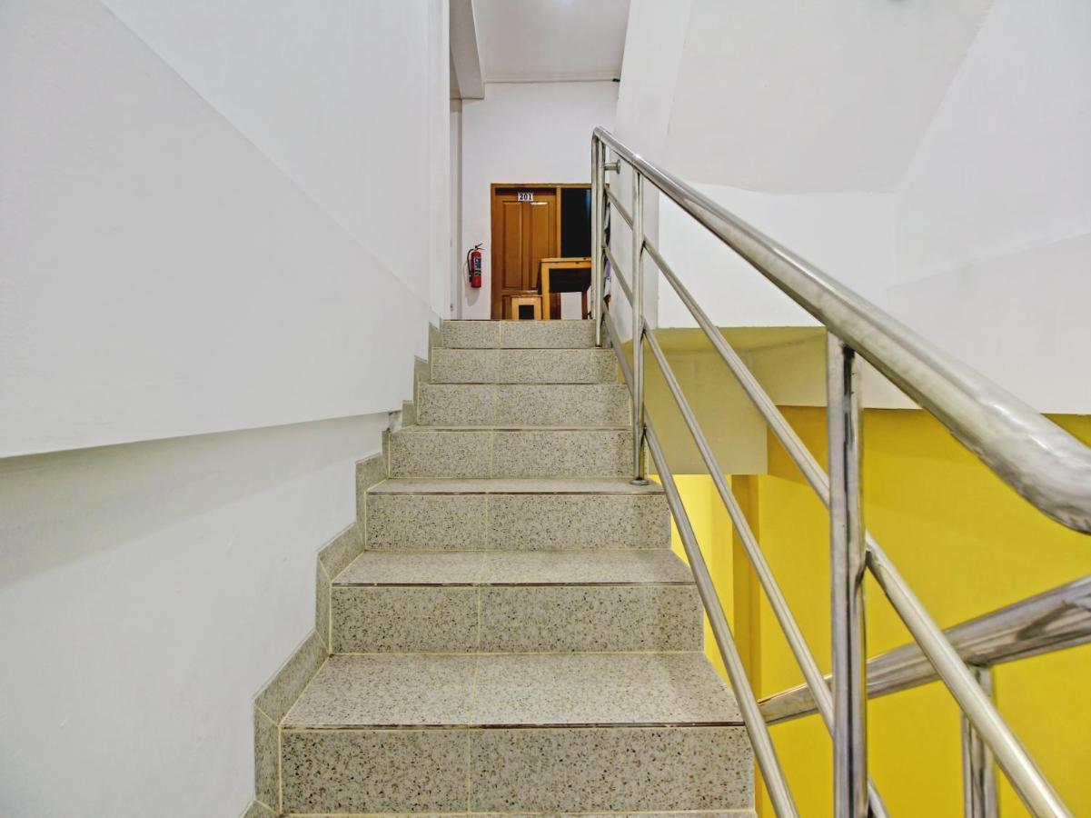 Super Oyo 90224 Palembang Residence Exterior foto